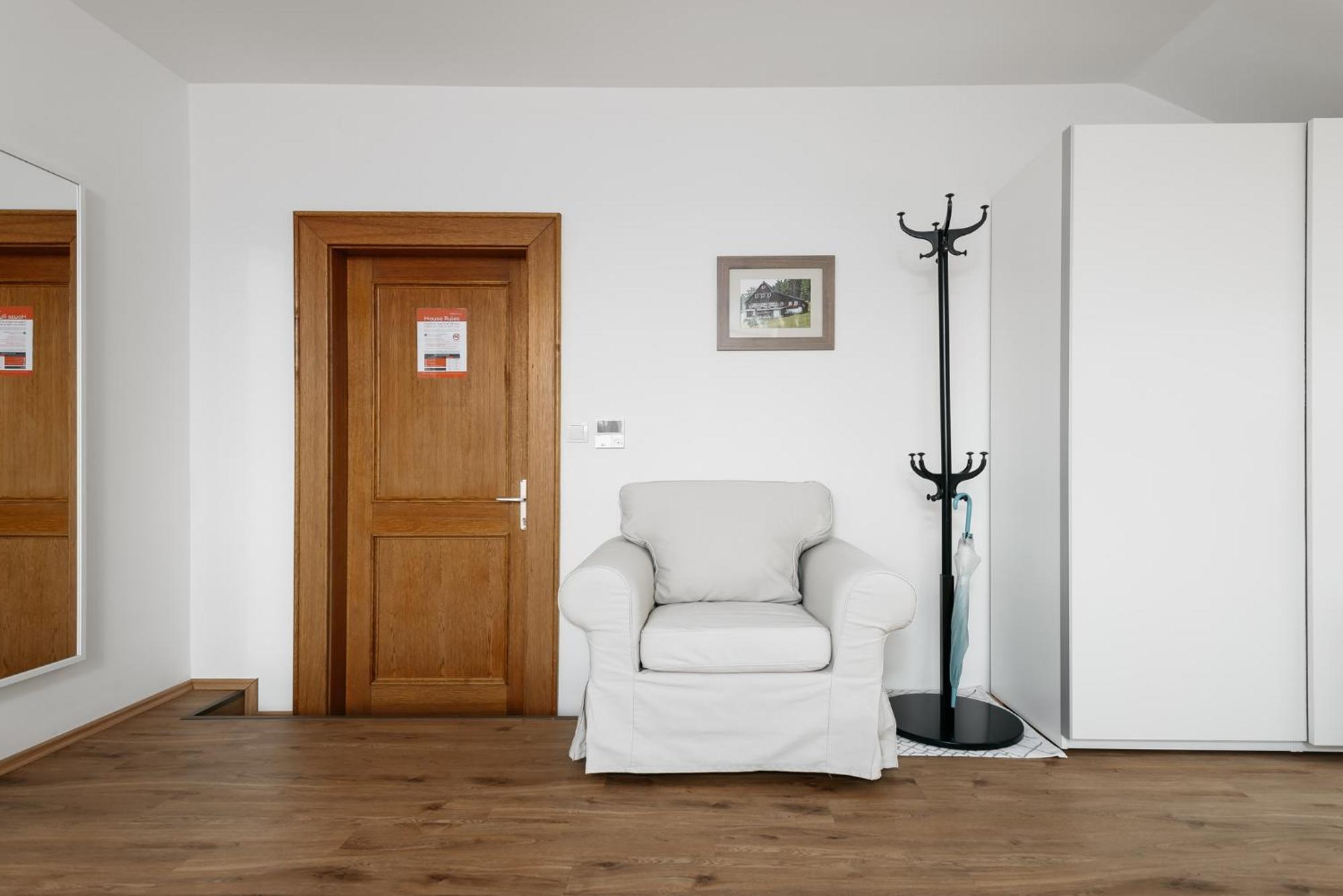 Appartamento Mia Cozy With Castle View, Parking & Ac Praga